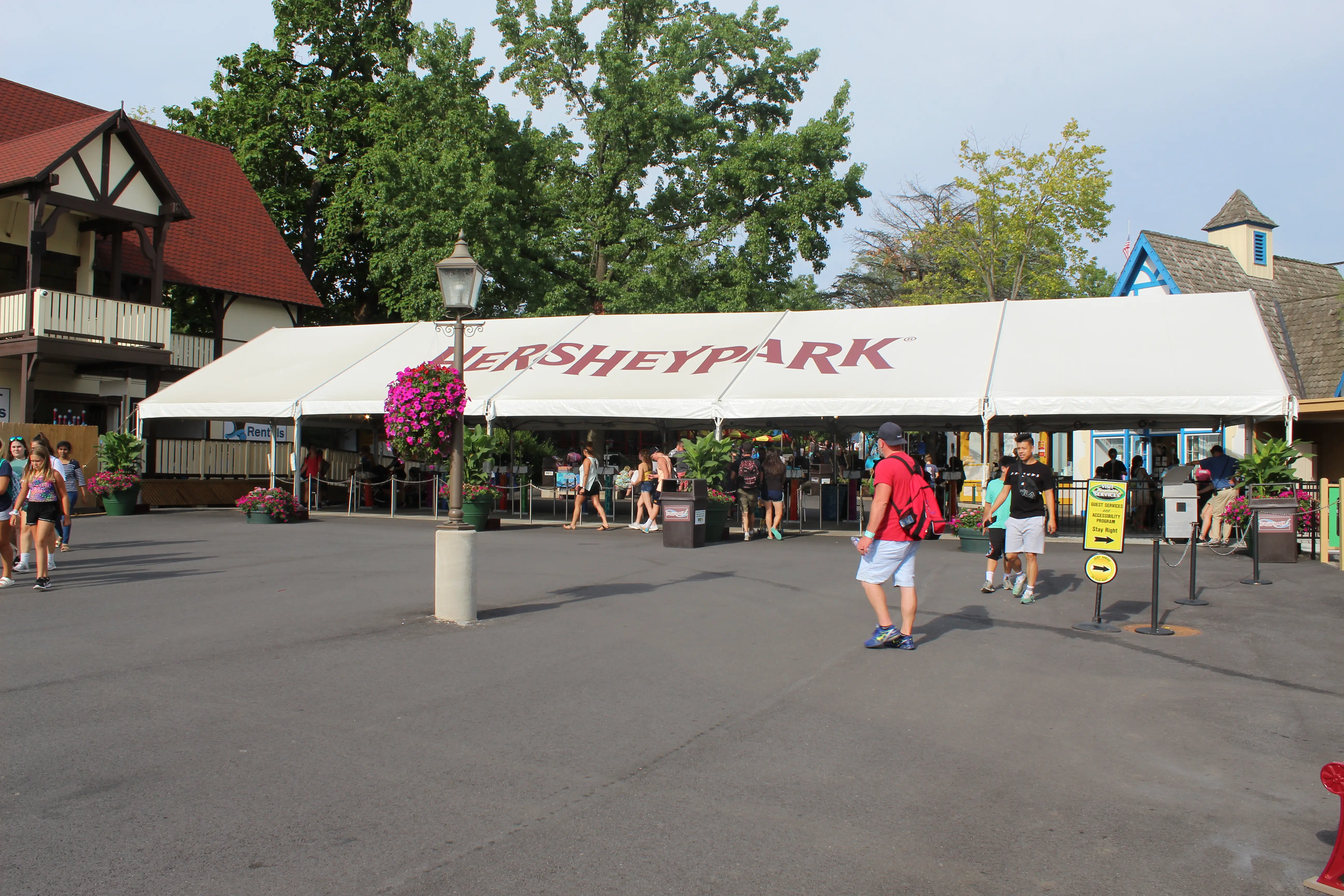 Hershey park entrance.