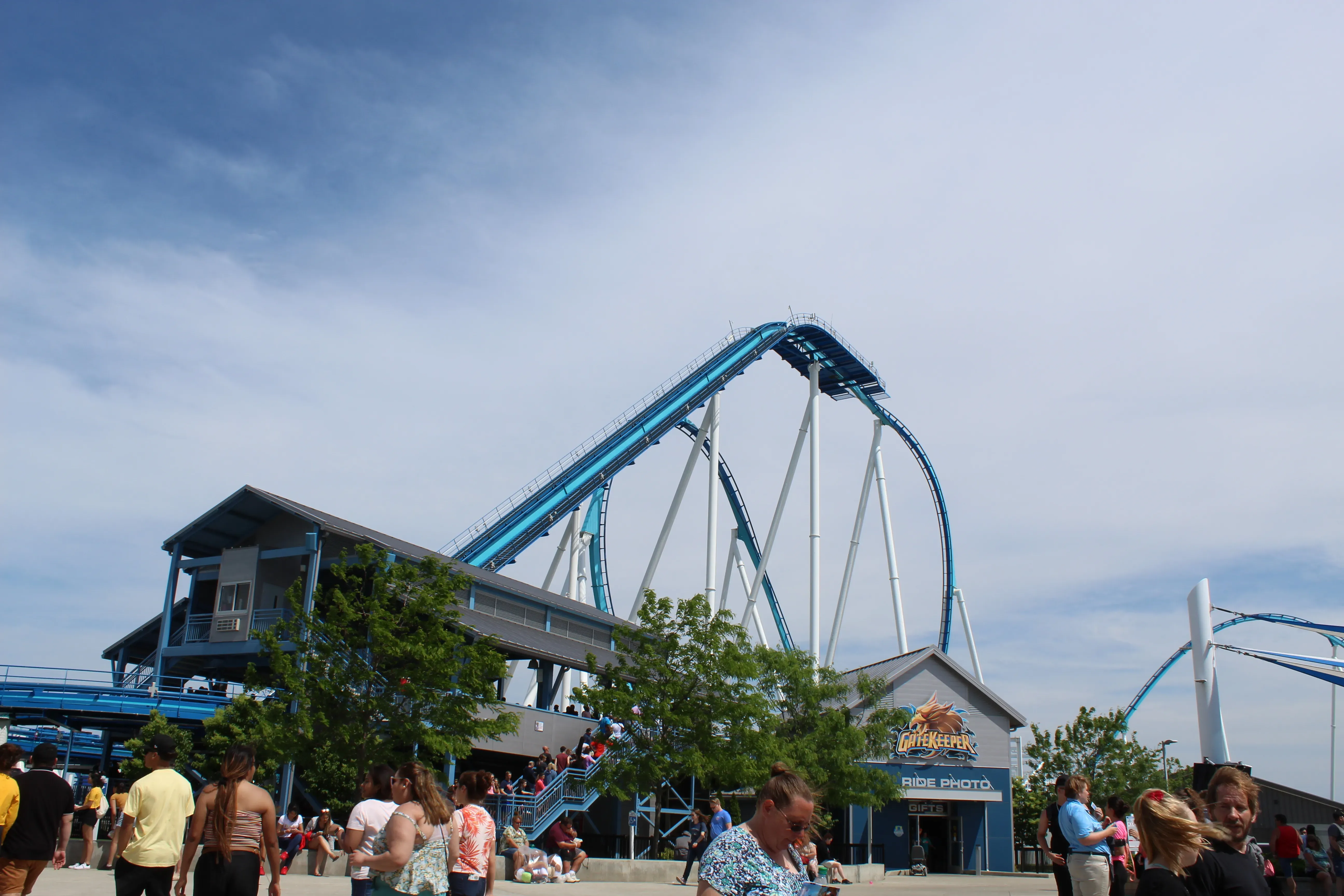 Closest Airport To Cedar Point Amusement Park bigthemeparks.com
